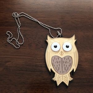New York Couture Gold Plastic Owl Necklace